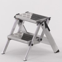 Alu Sicherheitstritt verschiedene Belaege